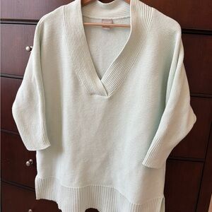 Chico's Mint Green V-Neck Lightweight Sweater Tunic